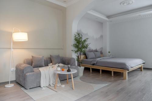 Khu vực ghế ngồi tại Sun Hanoi Opera Homestay 10m to HoanKiem Lake Old Quarter Ha Noi