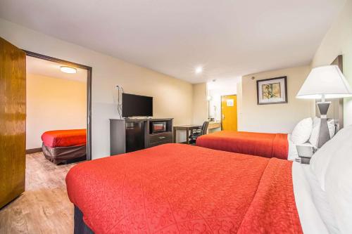 Μια τηλεόραση ή/και κέντρο ψυχαγωγίας στο Quality Inn Carbondale University area