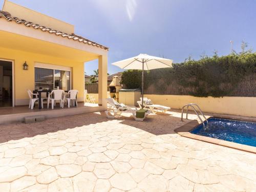 Bazén v ubytovaní Holiday Home Flamenc 1 by Interhome alebo v jeho blízkosti