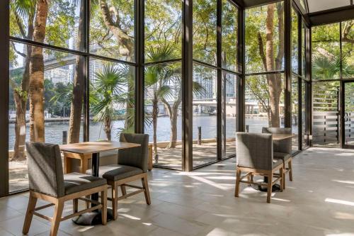 Comfort Inn & Suites Downtown Brickell-Port of Miami Image