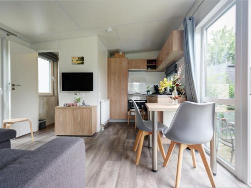 Η κουζίνα ή μικρή κουζίνα στο Holiday Home Tiny Haus Edith by Interhome