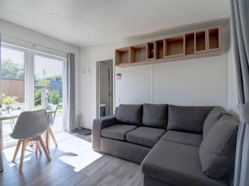 Posezení v ubytování Holiday Home Tiny Haus Ludwig by Interhome