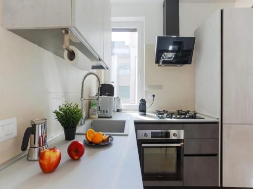 The Best Rent - Spacious two-bedroom flat near Milano Centrale