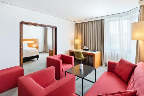 Una cama o camas en una habitación de Austria Trend Hotel Europa Graz Hauptbahnhof