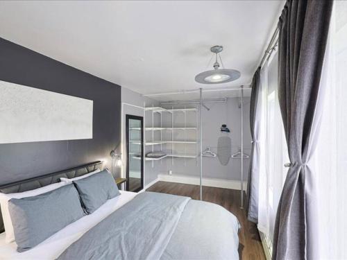 Postel nebo postele na pokoji v ubytování Lux Apt