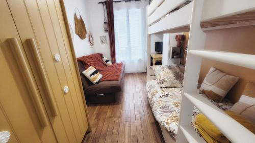 appartement familial refait à neuf centre Paris 20ème
