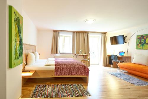 Postel nebo postele na pokoji v ubytování Gasthof Hotel Schiffsmeisterhaus