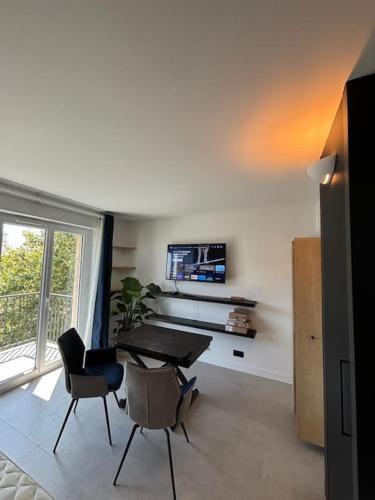 Studio à Courbevoie 92
