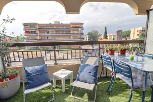 Fréjus Plage Paradis T1 cabine clim terrasse Wi-Fi