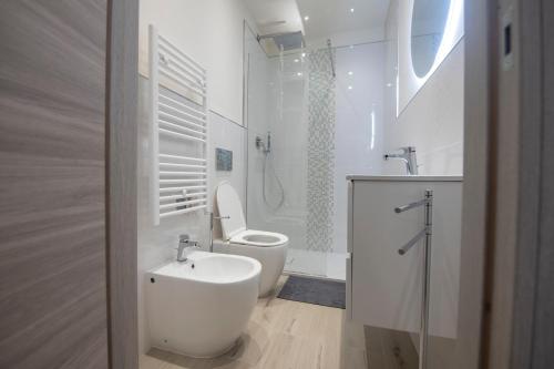 Ένα μπάνιο στο 240b - Camera Nord - Affittacamere Sara Home Chiavari, 200Metri dal Mare