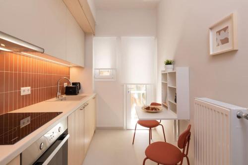 Lycabettus Modern Retreat by UPSTREET