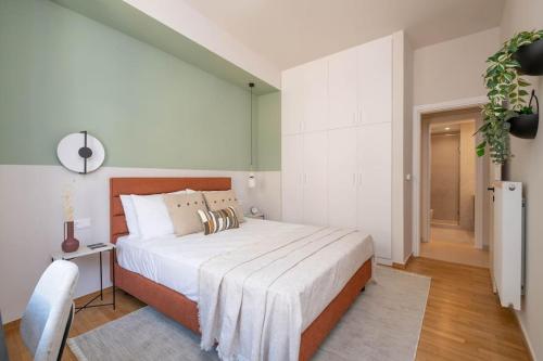 Lycabettus Modern Retreat by UPSTREET