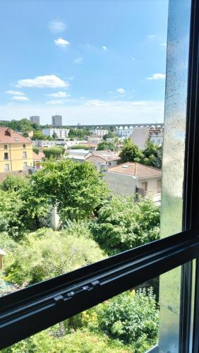 Un balcón o terraza en loft confortable et calme