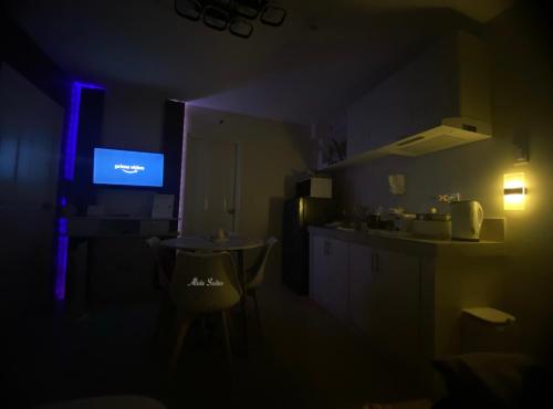 TV a/nebo společenská místnost v ubytování Aliste Suites Marina Spatial