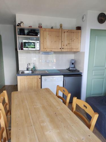 Les Villages du Bachat à Chamrousse 1700 - Arolles E11 Classé 3 étoiles