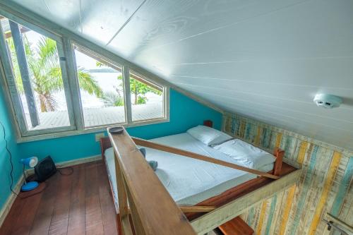 Ein Bett oder Betten in einem Zimmer der Unterkunft Skully's House