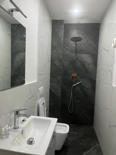 Koupelna v ubytování Hotel Luli City Center