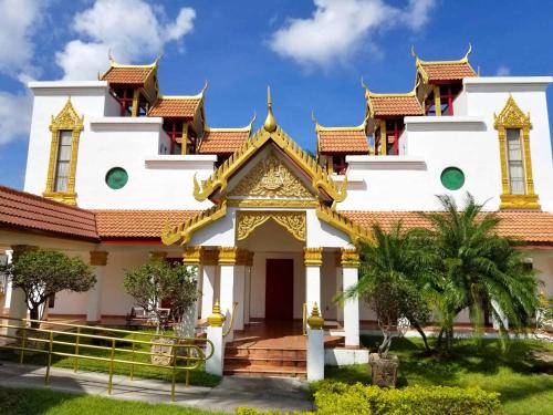 Bangunan di mana terletaknya rumah percutian