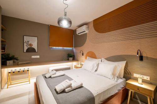 Multi-Unit Apartment Piraeus - For Large Groups