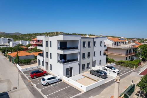 Brodarica Exquisite Apartments