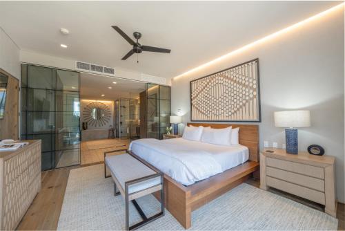1 Homes Preview Caboにあるベッド