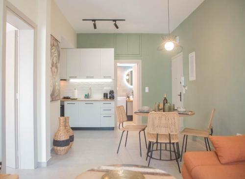 Cleopatra - City Escape Apartment