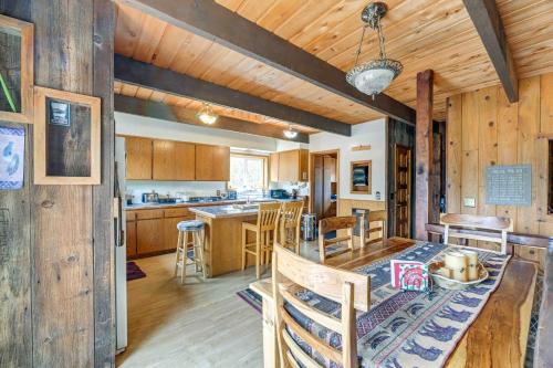 Gallery image of Rustic Home with Deck and Grills on Williamson River! in Chiloquin