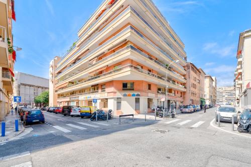 Near old town and apartment fully renovated