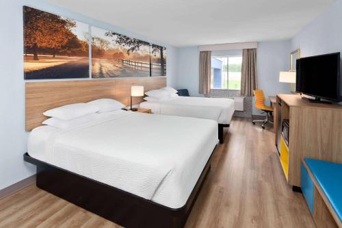 Gallery image of Days Inn & Suites by Wyndham Siler City in Siler City