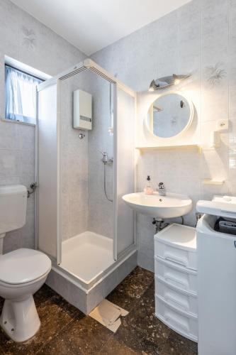 Apartments by the sea Zecevo Rtic, Rogoznica - 10334