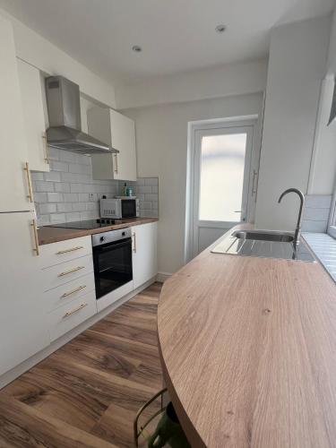 2025 Award Winner Liverpool Cherry House - 4 Bedrooms photo 69