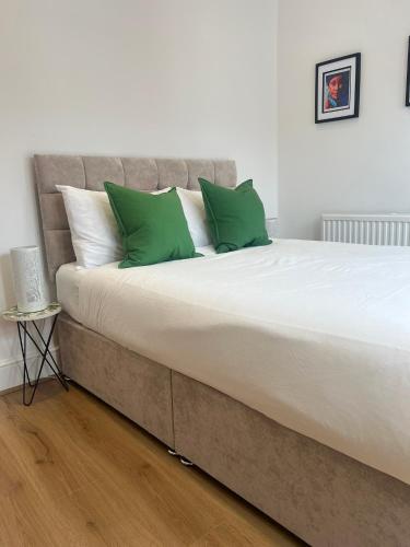 2025 Award Winner Liverpool Cherry House - 4 Bedrooms photo 24
