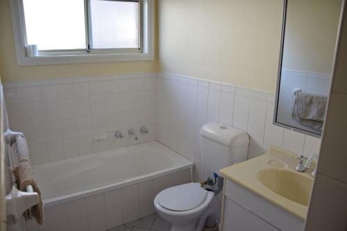Un baño de Chalkers Unit - Bring your own linen