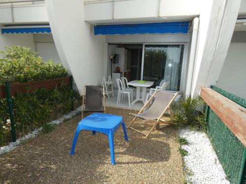 Studio Cabine en Rez-de-Chaussée - Vue Jardin & Mer, Quartier Calme - FR-1-328-265