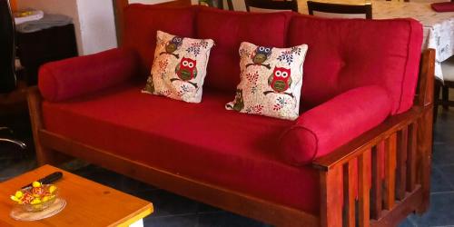 Posezení v ubytování Cabaña cerca del lago y supermercados mayoristas.