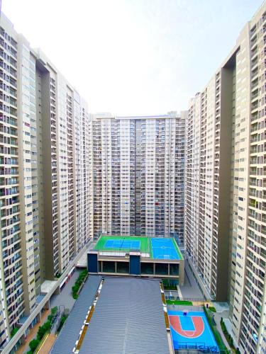 Kemudahan pingpong di Pool View Suites with Rooftop Pool at Youth City Nilai by D'KAY HOMES, near USIM KLIA atau berdekatan