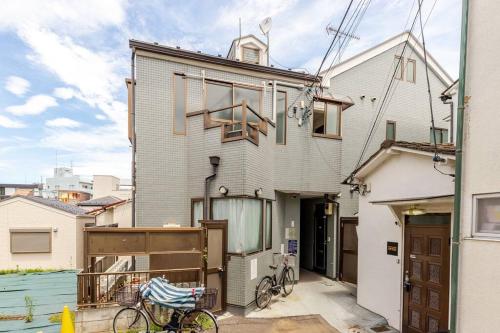 弥生町1丁目206