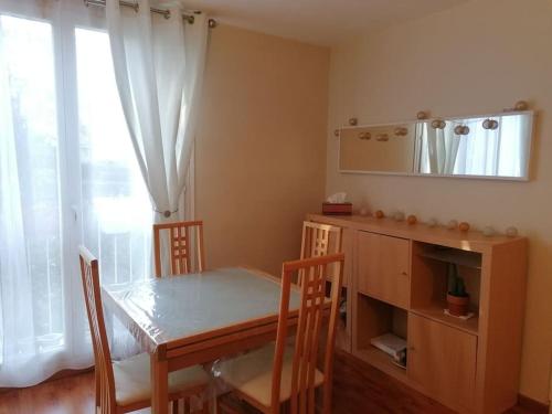 Photo de la galerie de l'établissement Appartement proche Paris, à Yerres