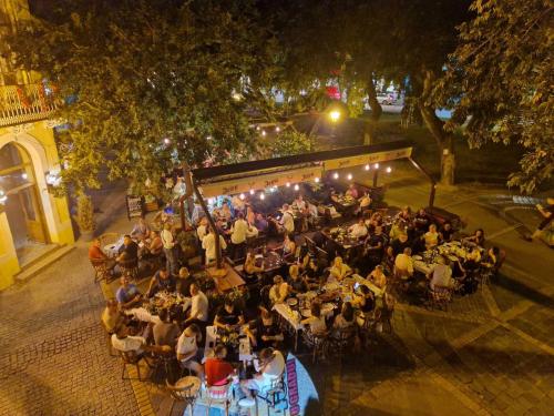 Gäste, die in der Unterkunft Restoran Orijent 5 übernachten