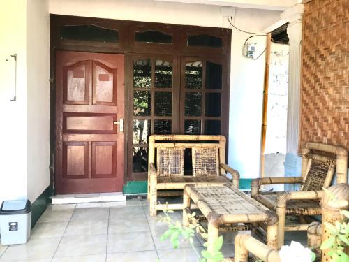 Kawasan patio atau luaran di Sabirin Asri Homestay