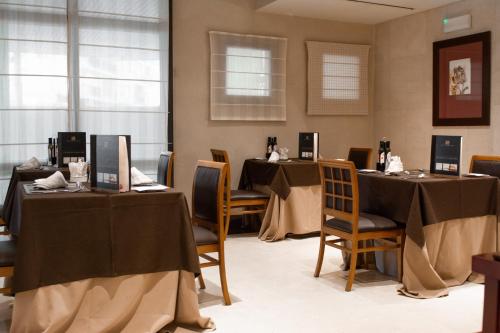 Restaurace v ubytování Hotel Badajoz Center