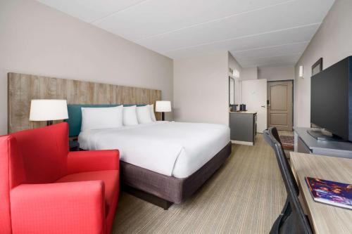 Country Inn & Suites by Radisson, Orlando Airport, FL Image