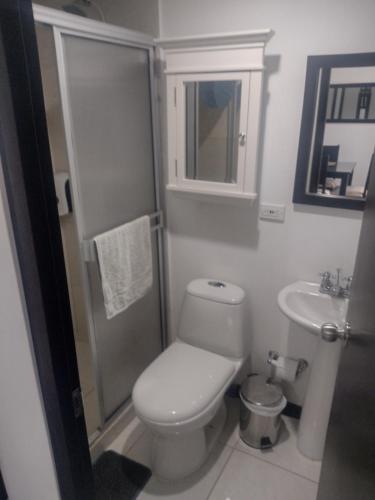 O baie la Apartamento con piscina a 5 minutos del parque del café