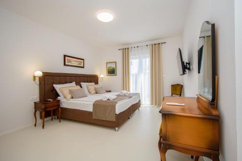 Modern Villa Angelina in Poreč - by Istrabook