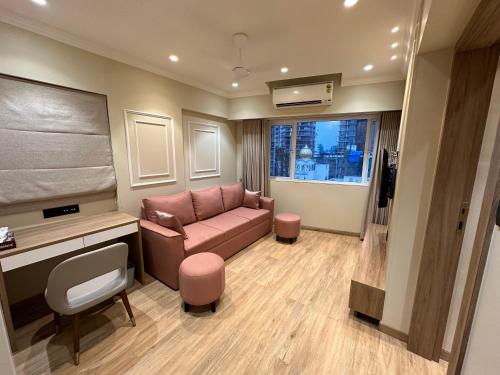 Posezení v ubytování Rudraya Homes - Cozy Premium Serviced Apartments Khar - next to Bandra