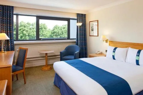 Holiday Inn Cardiff City Centre by IHG photo 9