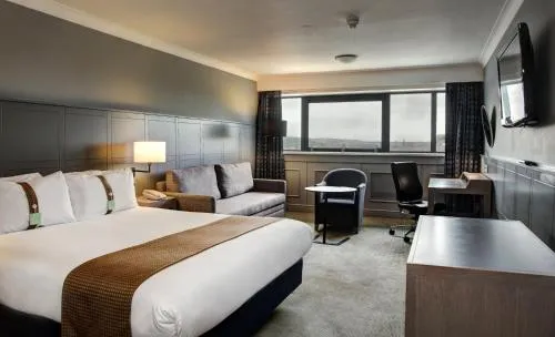Holiday Inn Cardiff City Centre by IHG photo 24