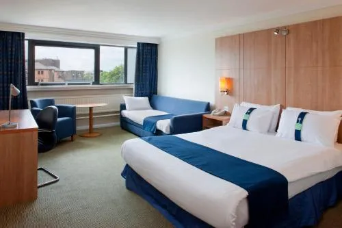 Holiday Inn Cardiff City Centre by IHG photo 27