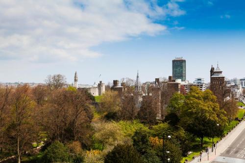 Holiday Inn Cardiff City Centre by IHG photo 37