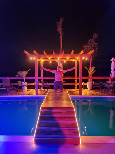Πισίνα στο ή κοντά στο Chácara Arena JK com Piscina integrada com Sauna e Hidromassagem